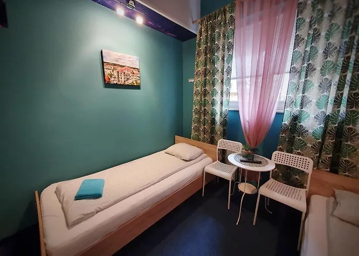 Séjour chez l'habitant 20 *